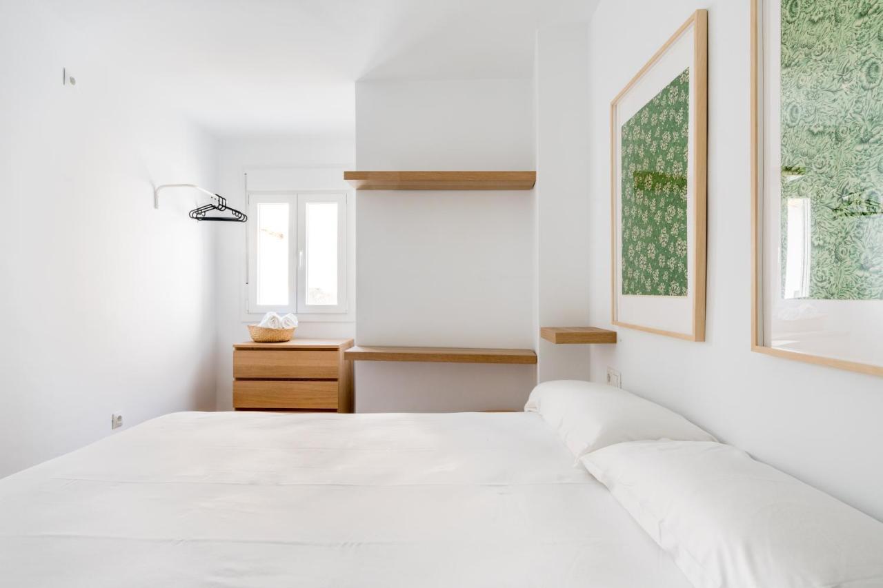 Holi-Rent Pureza Apartment Seville Luaran gambar